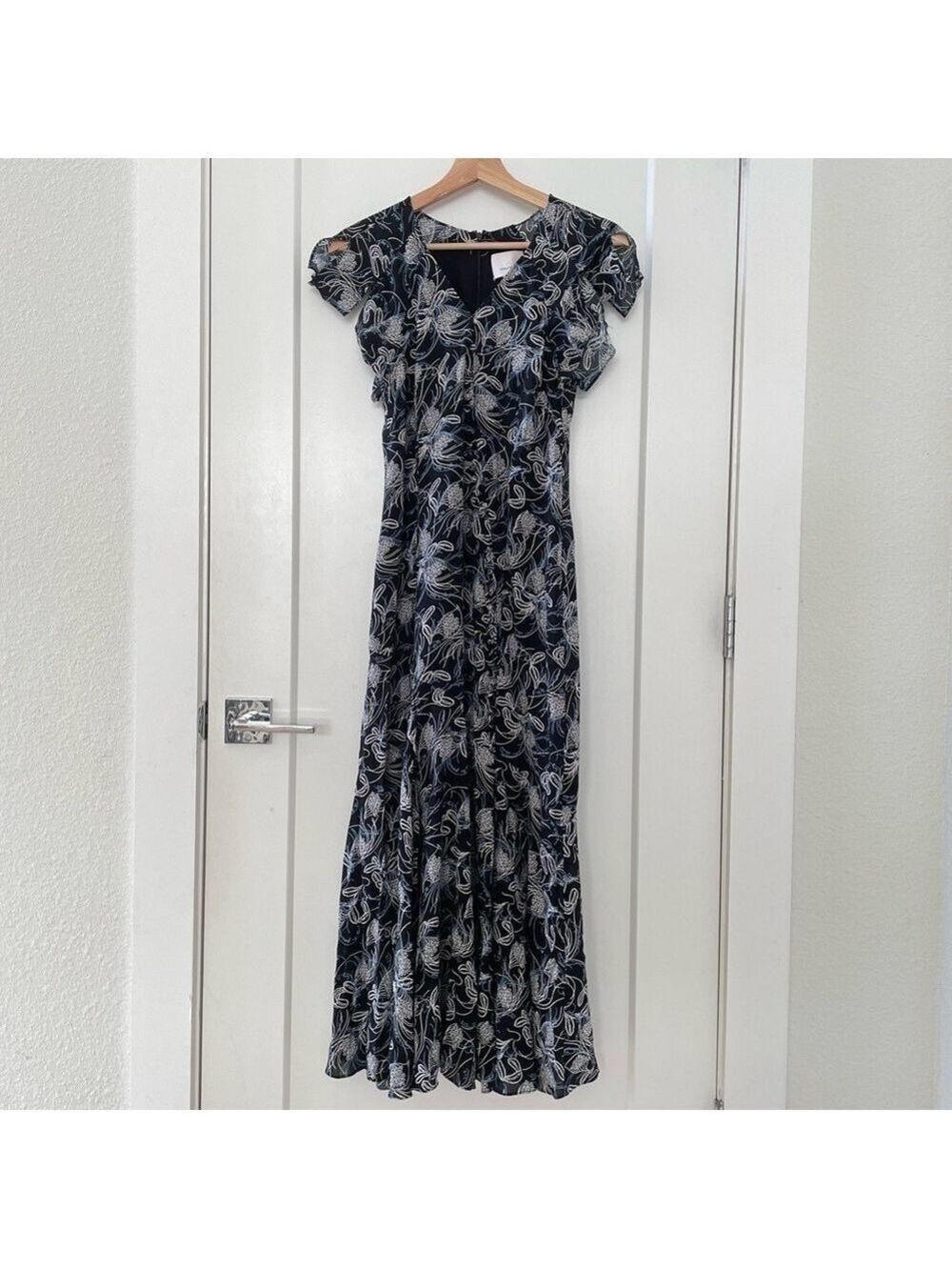 Cinq A Sept Size 4 Black Blue Button V-Neck Maxi Lisette Dress Size 2